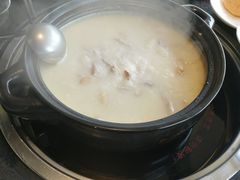 -大匠工房古船木艺术餐厅·猪肚鸡专门店(长白仙岛店)