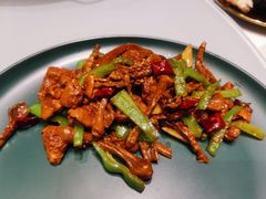 爆炒香辣姬松茸-甜阿姨·天台花园私房菜(万松园店)