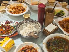 -华光驿站私房菜·黑金冠