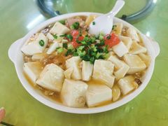 -大石鼓山庄·珠海第一烧猪