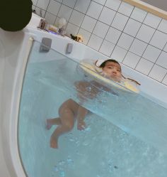 -Pony Baby宝尼婴幼儿游泳SPA馆