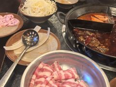 -渝井巷重庆老火锅(沈阳吉祥店)
