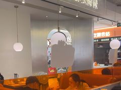 -黄记煌三汁焖锅(新佳丽江汉路店)