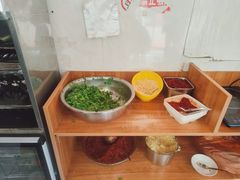 -岳记羊肠馆(陵园小区店)