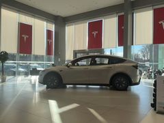 -TESLA 特斯拉(北京后沙峪特斯拉中心)