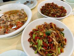 -笨罗卜浏阳菜馆(龙华鹏润达店)