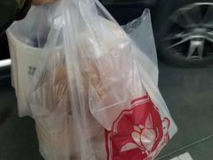 -白玉兰食品甜凤店(合生汇店)