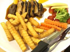-J Daeng Seafood