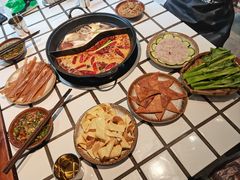 -贰回巷火锅馆(钟楼店)