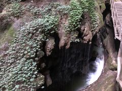 -龙水峡地缝景区
