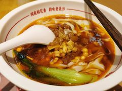 -呷佬·长沙手工米粉(金沙江路店)