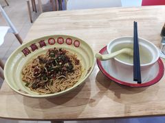 -周真真南昌拌粉·瓦罐汤(敦化路店)