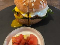 -HIGH FIVE哈福手工汉堡(桂林路店)