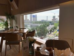 靠窗位-青梅酒肆PLUS(长白仙岛北路店)