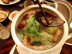 -君来湖滨饭店·玫瑰园