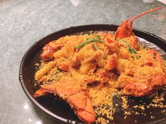 避风塘炒石岩蟹-79号渔船海鲜饭店(宝安店)