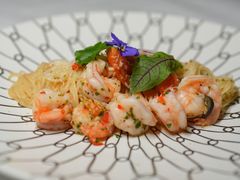 -深圳富苑皇冠假日套房酒店