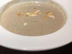 黑松露菌菇汤-10號公馆专业果木牛排餐厅