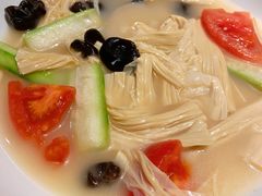 浓汤煮鲜腐竹-汤城小厨•粤菜•靓汤(西直门凯德MALL店)