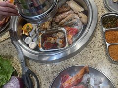 -姜胖胖韩式自助烤肉(光明万达店)