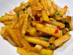 酸冬瓜炒藕尖-吃饭皇帝大(合生汇店)
