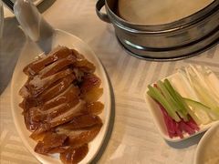 -湖庭壹品鸭王·传统北京烤鸭·别墅私房菜·庭院宵夜(江宁店)