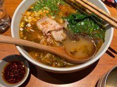 小锅米线-SHAN山(前滩太古里店)