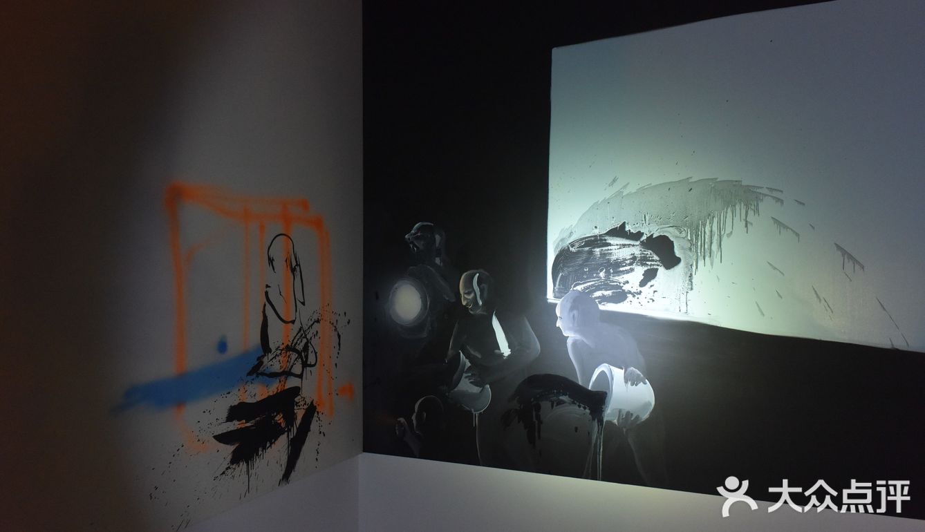 【魔都艺展地图】哪里有阴影，那里就有光