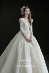 点击看大图 -GRACE KELLY婚纱与礼服(北京店)