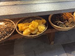 -挂旗柴锅鸡(蚌山区嘉年华店)