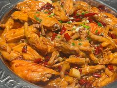鸡翅煲-胖哥俩肉蟹煲(湖滨银泰in77店)
