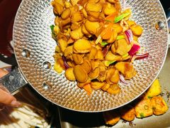 -雀舞云南菜(天津天河城购物中心店)