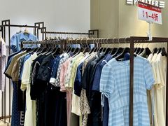 -王府井奥莱临潼小镇(临潼店)