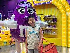 -m豆巧克力世界(上海世茂广场店)