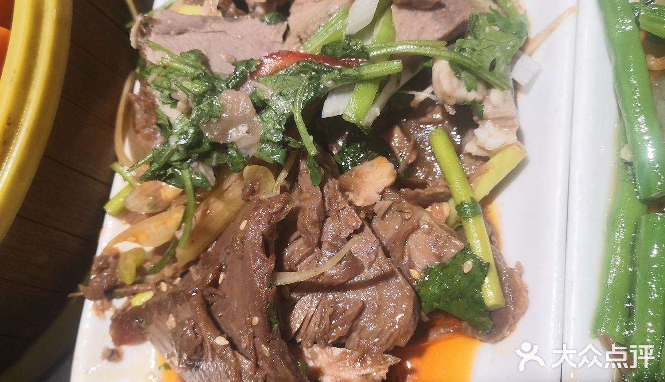 果然名不虚传。这里离我们住的河南鸿元酒店很近