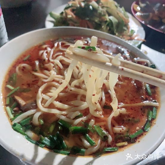 二印薛记哨子面(黄河西路店)