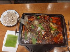 -盛宏鑫·四川鲜鱼馆(一元路店)