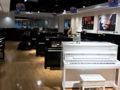 -柏斯音乐艺术中心·钢琴·吉他(上音店)