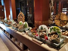 自助取餐区-西双版纳洲际度假酒店-海鲜傣味烧烤·侬香全日制餐厅