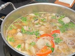 -老城鲜·小海鲜贝贝煲火锅(壹方城店)