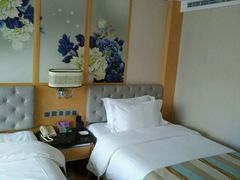 -华雅·云缦酒店(岳阳楼区火车站店)