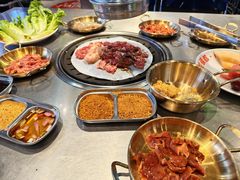 -哈哈碳都·牛肋条无限自助烤肉(台江万达店)