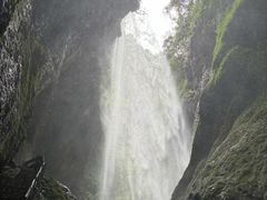 -龙水峡地缝景区
