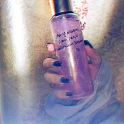 -一笔绣狂草美甲坊