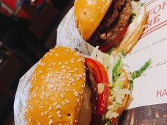 -The Habit Burger Grill 哈比特汉堡(复兴soho店)