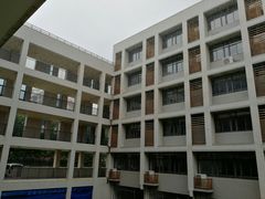 -南京商业学校