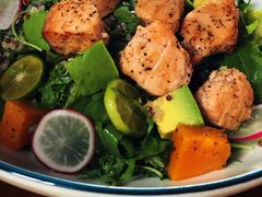 三文鱼藜麦沙拉-COMMUNE幻师(上邦百汇城店)