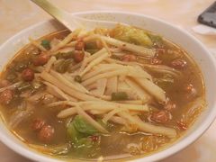 酸辣笋尖米粉-卓雅桂林米粉
