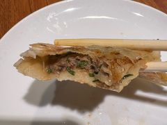 沙葱牛肉馅饼-蒙艾里民族传统菜蒙餐