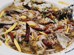 -渔语鱼酸菜鱼新川菜(来福士店)